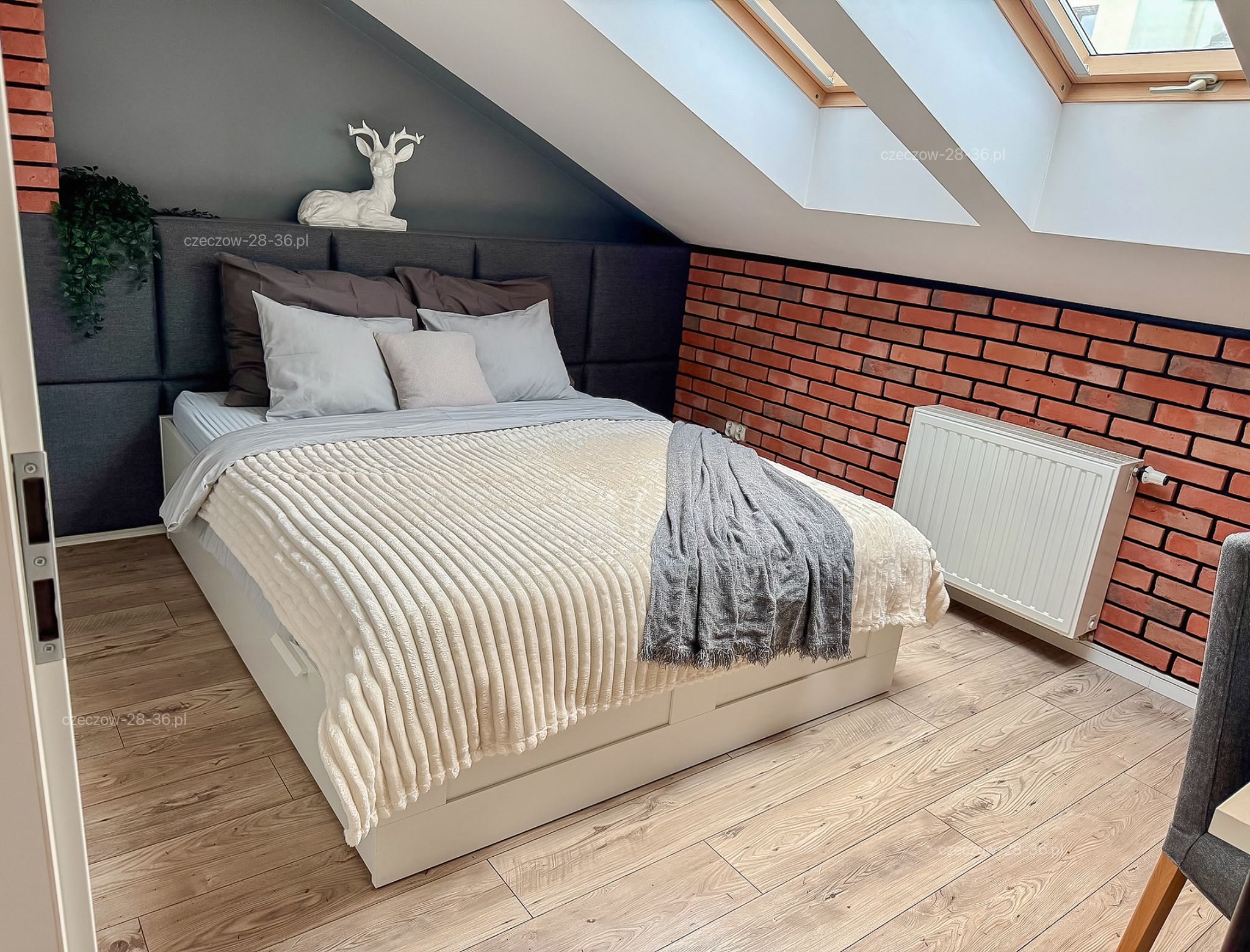 Pokój nieprzechodni - Piętro